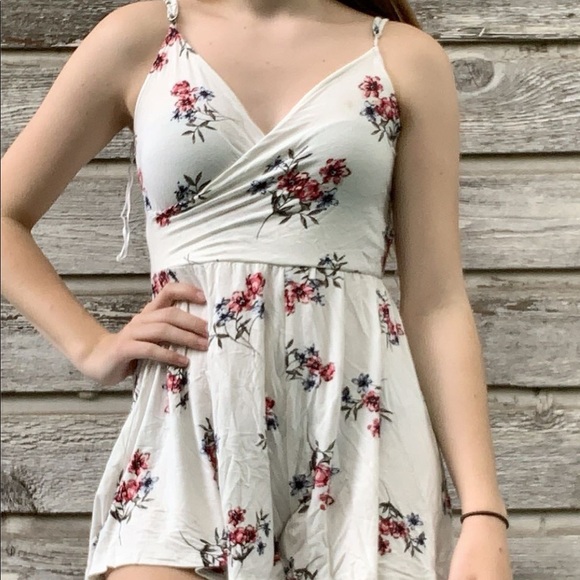 garage romper - Picture 1 of 3